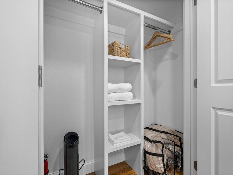 Building Photo - 1 Central Sq