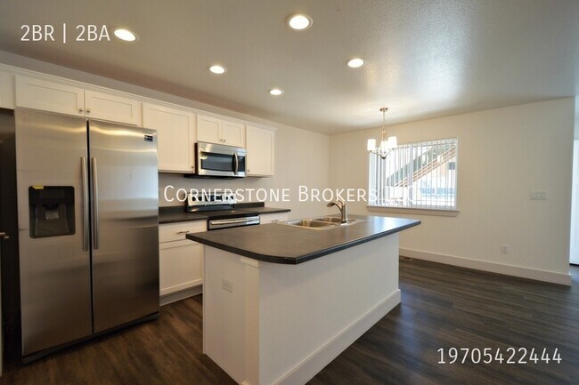 Building Photo - 102 Parkview Ct