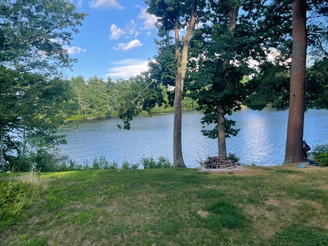 Building Photo - 90 Lake Ave