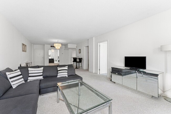 Building Photo - 3450 S Ocean Blvd