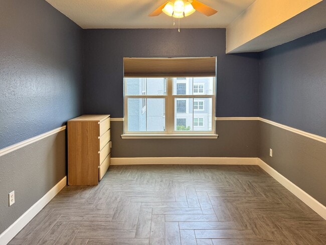 Building Photo - Corner Unit 2 bedroom 2 bathroom at The Grande Downtown