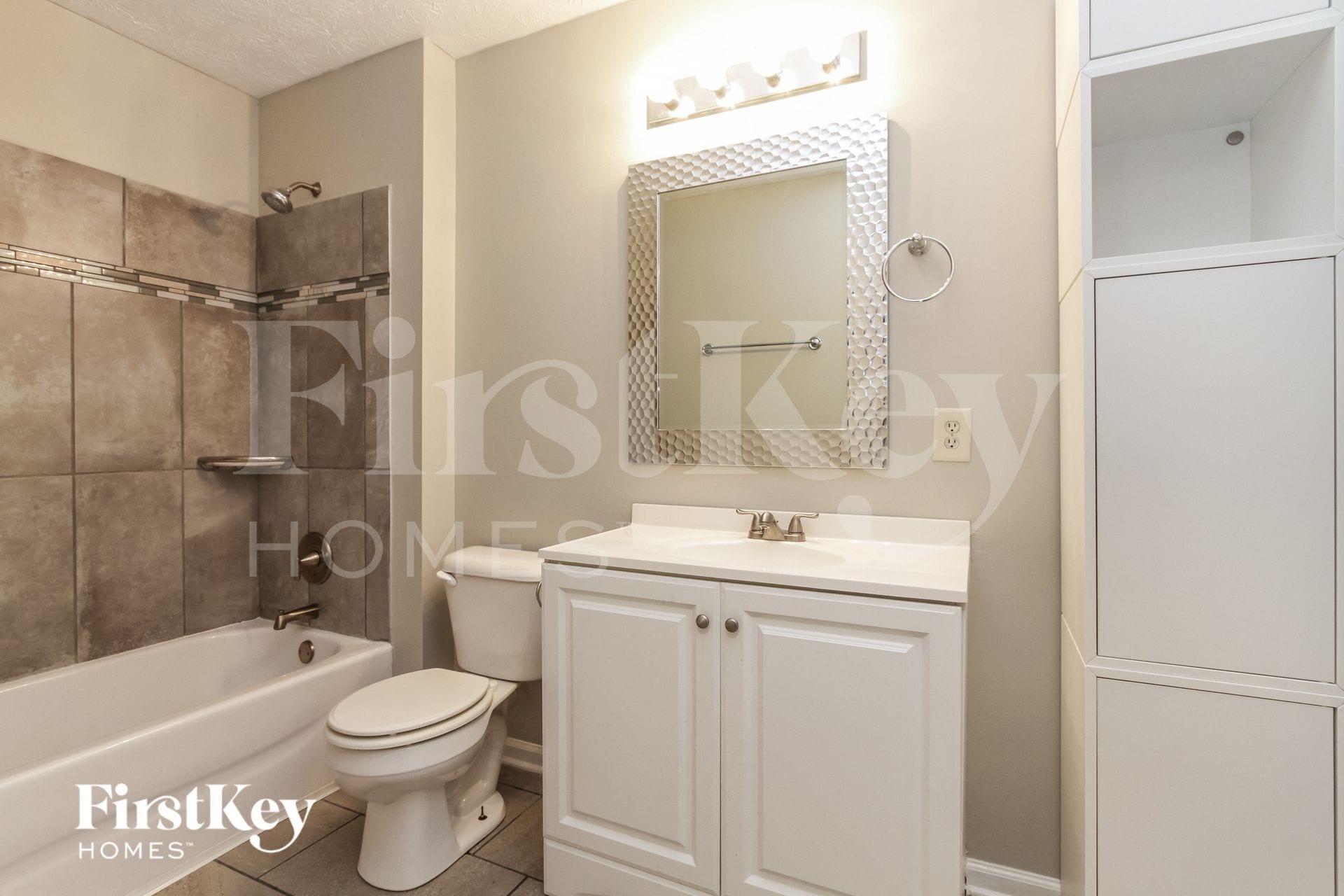 Building Photo - 235 Heartwood Hill