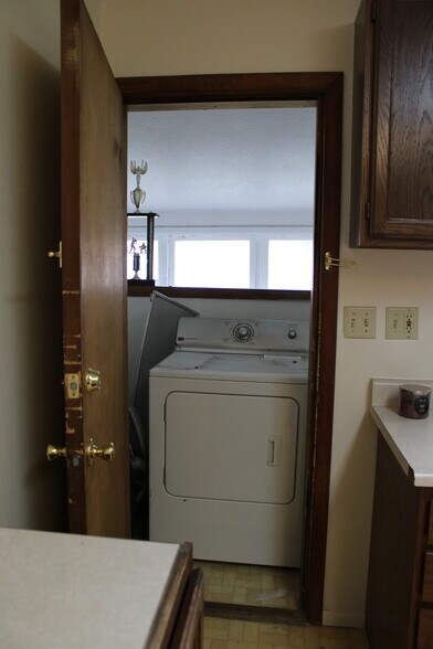 Building Photo - 372 I St