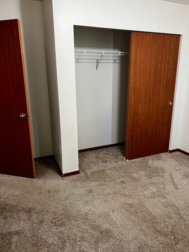 Building Photo - Desirable home in McCormick Ridge.