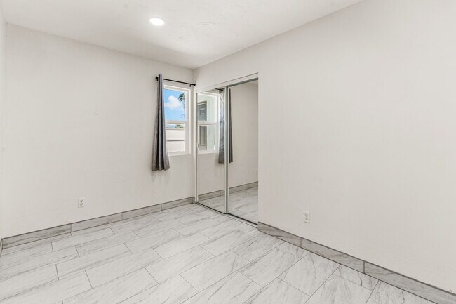 Building Photo - 3728 Odom St
