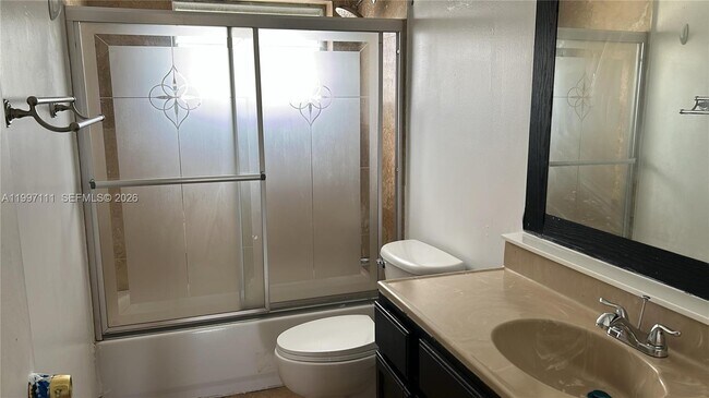 Building Photo - 1855 NE 121st St