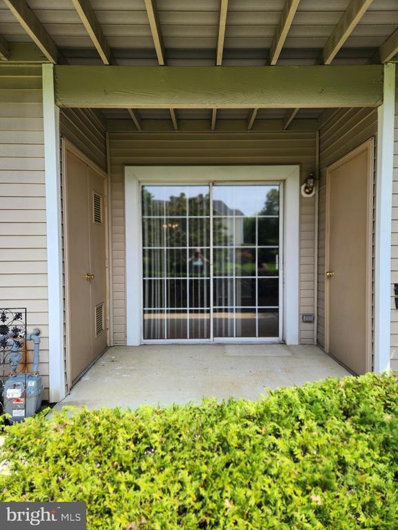 Building Photo - 4003A Saxony Dr