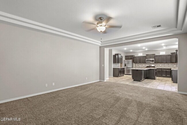 Building Photo - 12312 Desert Path Ct