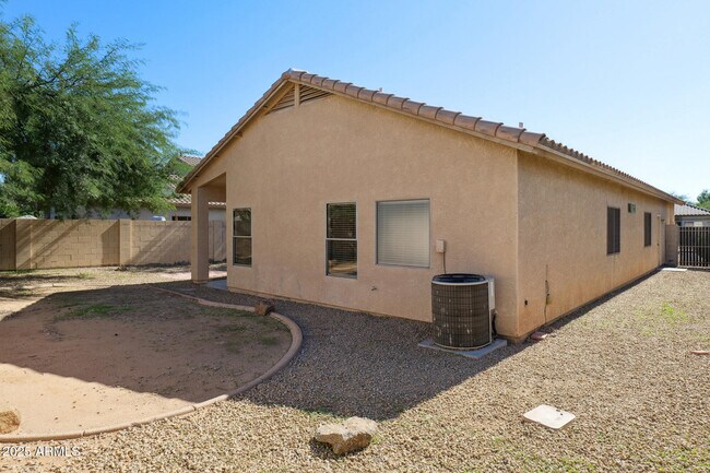 Building Photo - 6346 W Hess St