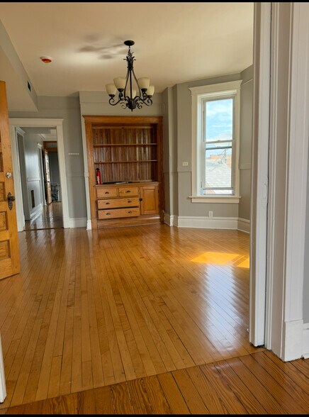 Dinning room with built in hutch - 2138 W 21st Pl