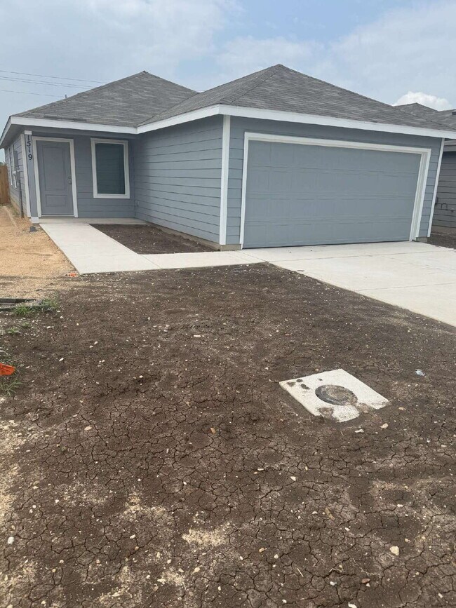 Primary Photo - Brand-New One-Story Stunner in Parkside – ...