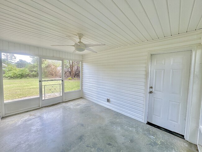 Building Photo - 46 Live Oak Trail