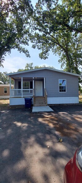 Building Photo - 46 Joymar Dr