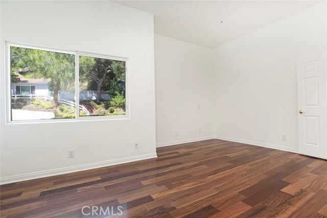 Building Photo - 2644 E Chevy Chase Dr