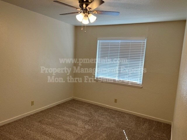 Building Photo - 462 E Pine St