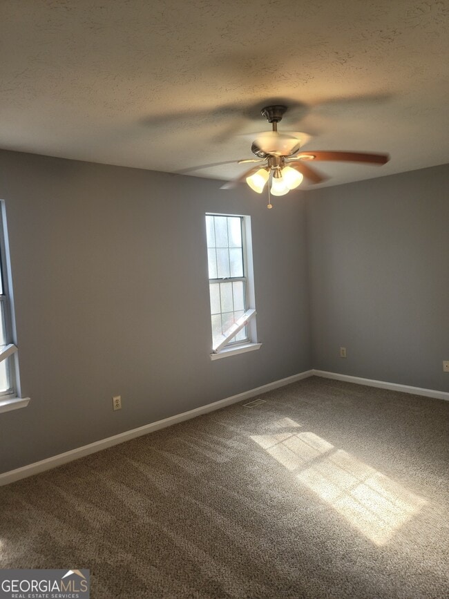 Building Photo - 1356 Diplomat Dr