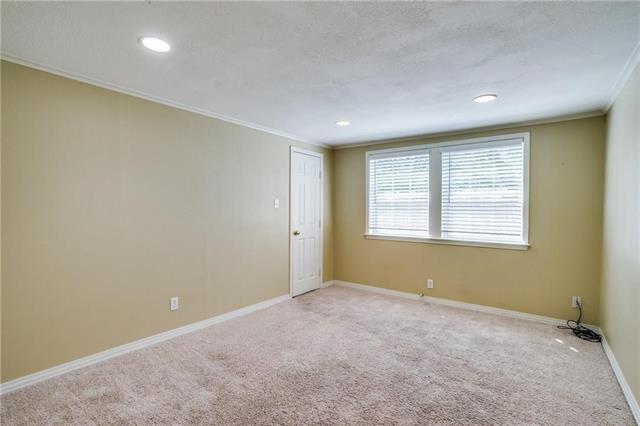 Building Photo - 3517 Rogers Ave