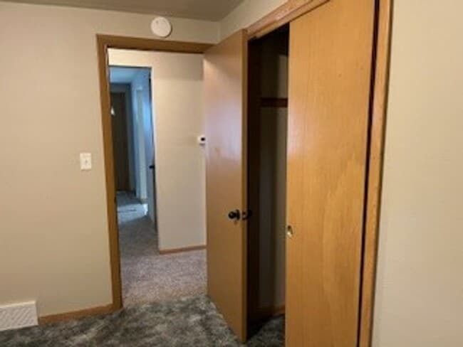 Building Photo - Charming 3 Bedroom, 1.5 Bath Home on the South Side of Kenosha