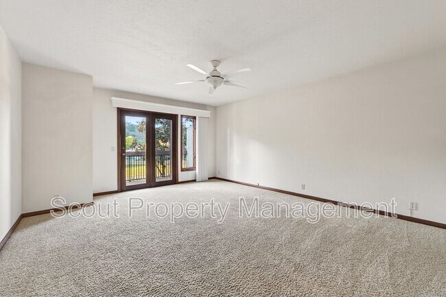 Building Photo - 38285 Oaktree Loop