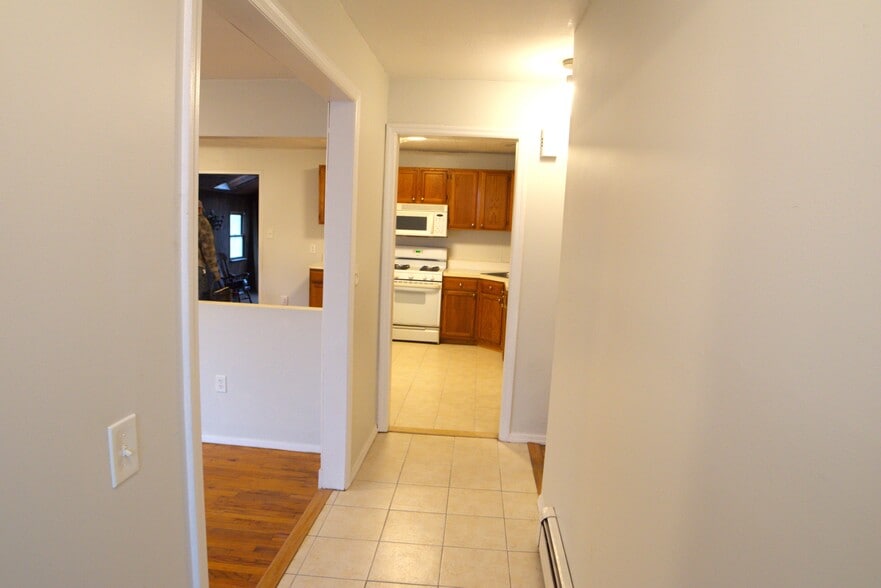 Building Photo - 393 Patton Ave