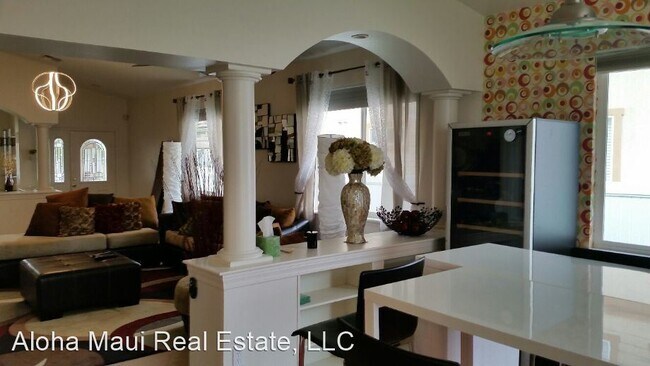 Building Photo - 3 br, 2 bath House - 70 Hoku Puhipaka Street