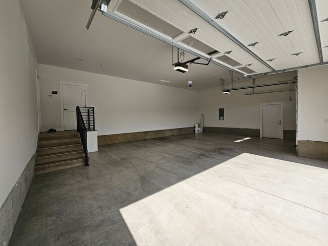 Building Photo - MOVE IN SPECIAL! Newly Built Home in Birch Bay Village!