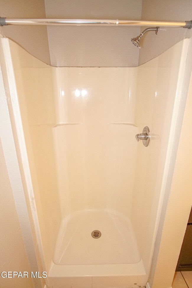 Building Photo - 11027 Sunshine Ct