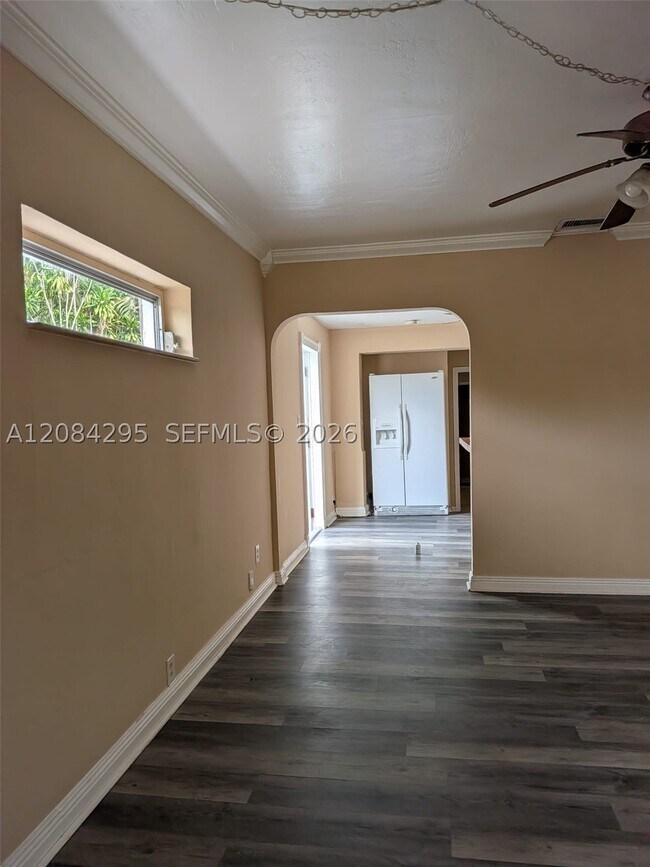 Building Photo - 2455 Fillmore St