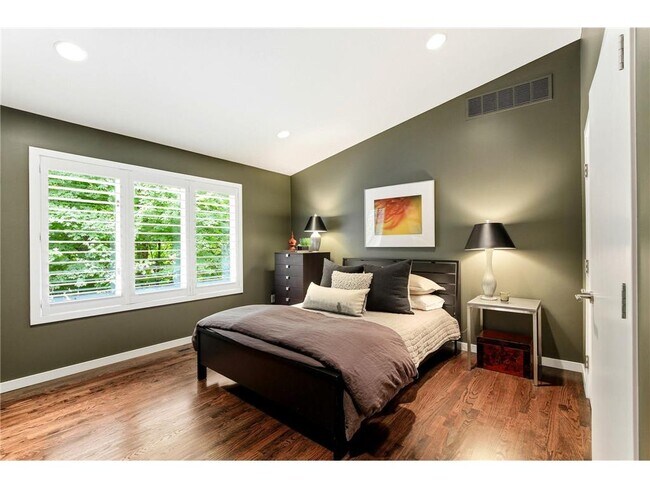 Building Photo - 20650 Bayview Ct