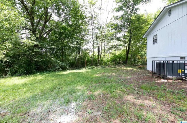 Building Photo - 4/2 Adamsville Home