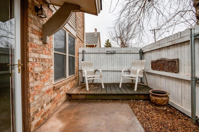 Building Photo - 6734 N Meridian Ave