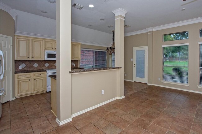 Building Photo - 7718 Trophy Pl Dr