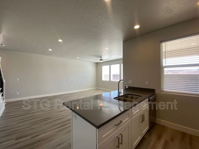 Building Photo - 1113 S 4380 W