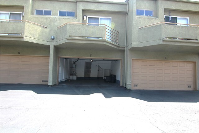 Building Photo - 15349 Hunsaker Ave