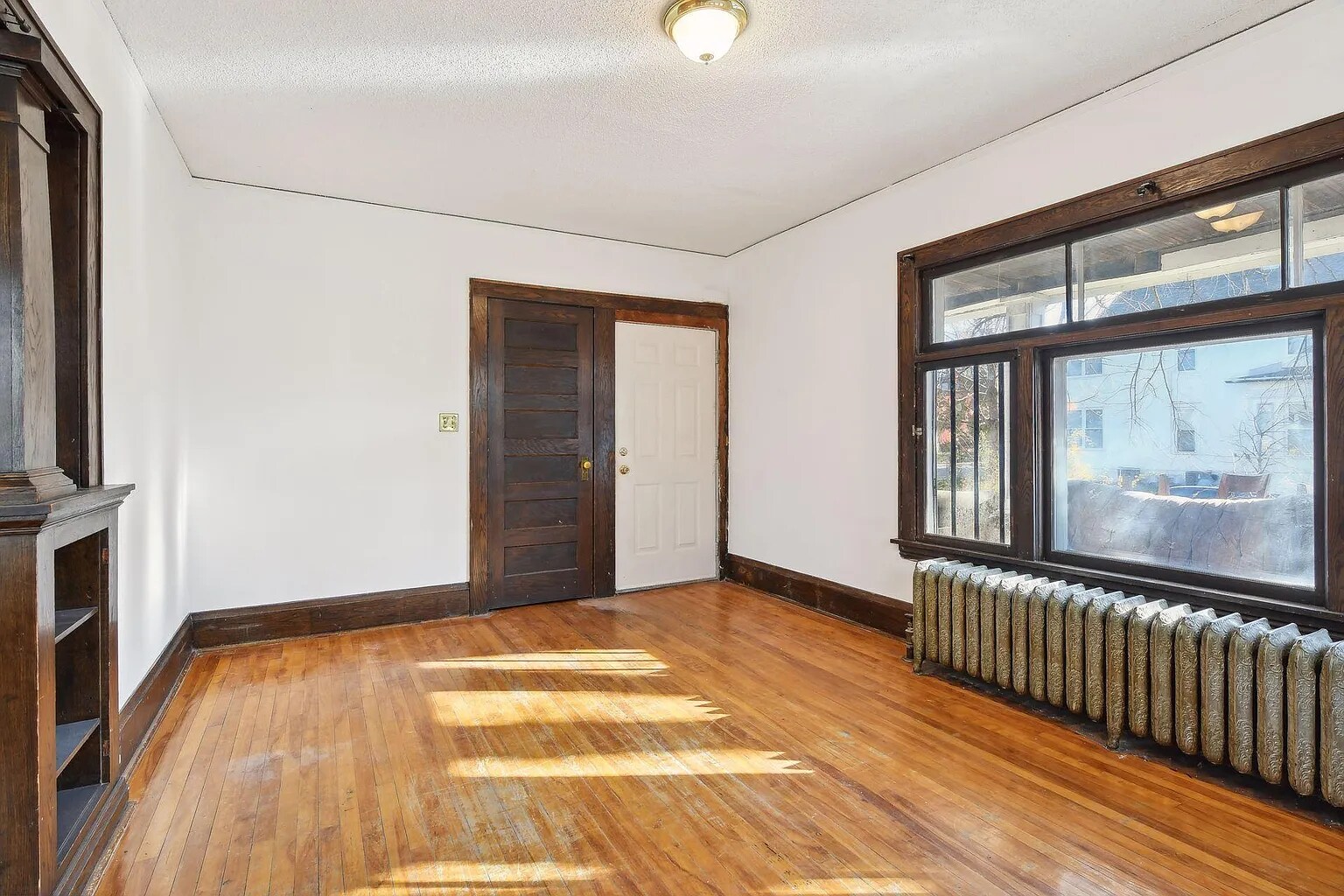 Building Photo - 104 W 27th St