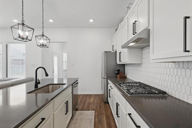 Building Photo - 2513 Elm Pl
