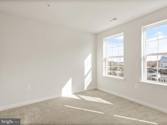 Building Photo - 9614 Weshire Dr