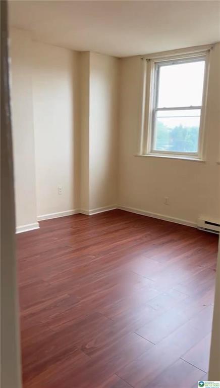 Building Photo - 402 Ridge Ave