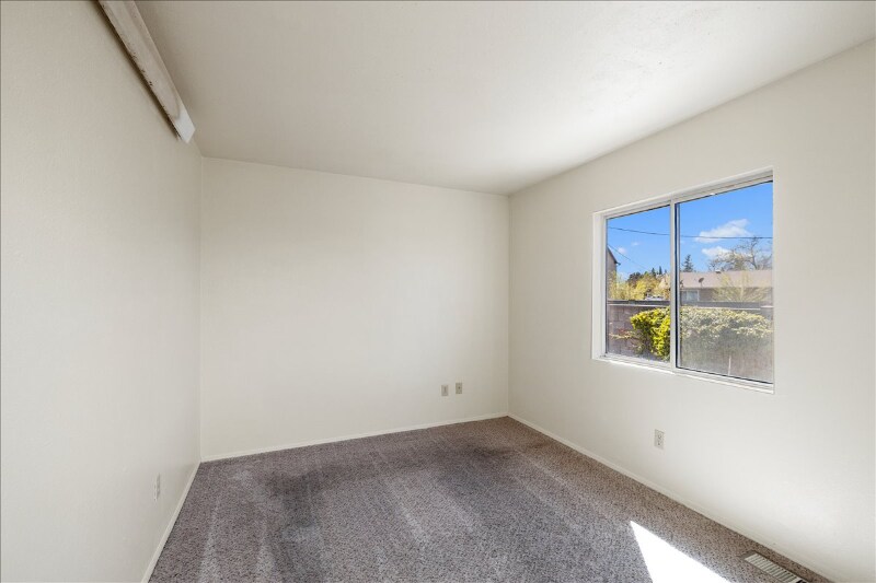 Building Photo - 8849 Len Ct
