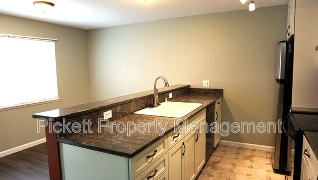 Building Photo - 12949 Granite Ln NW