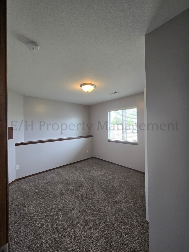 Building Photo - 5917 Millsboro St
