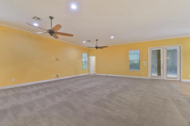Building Photo - 3521 Carolwood Ln
