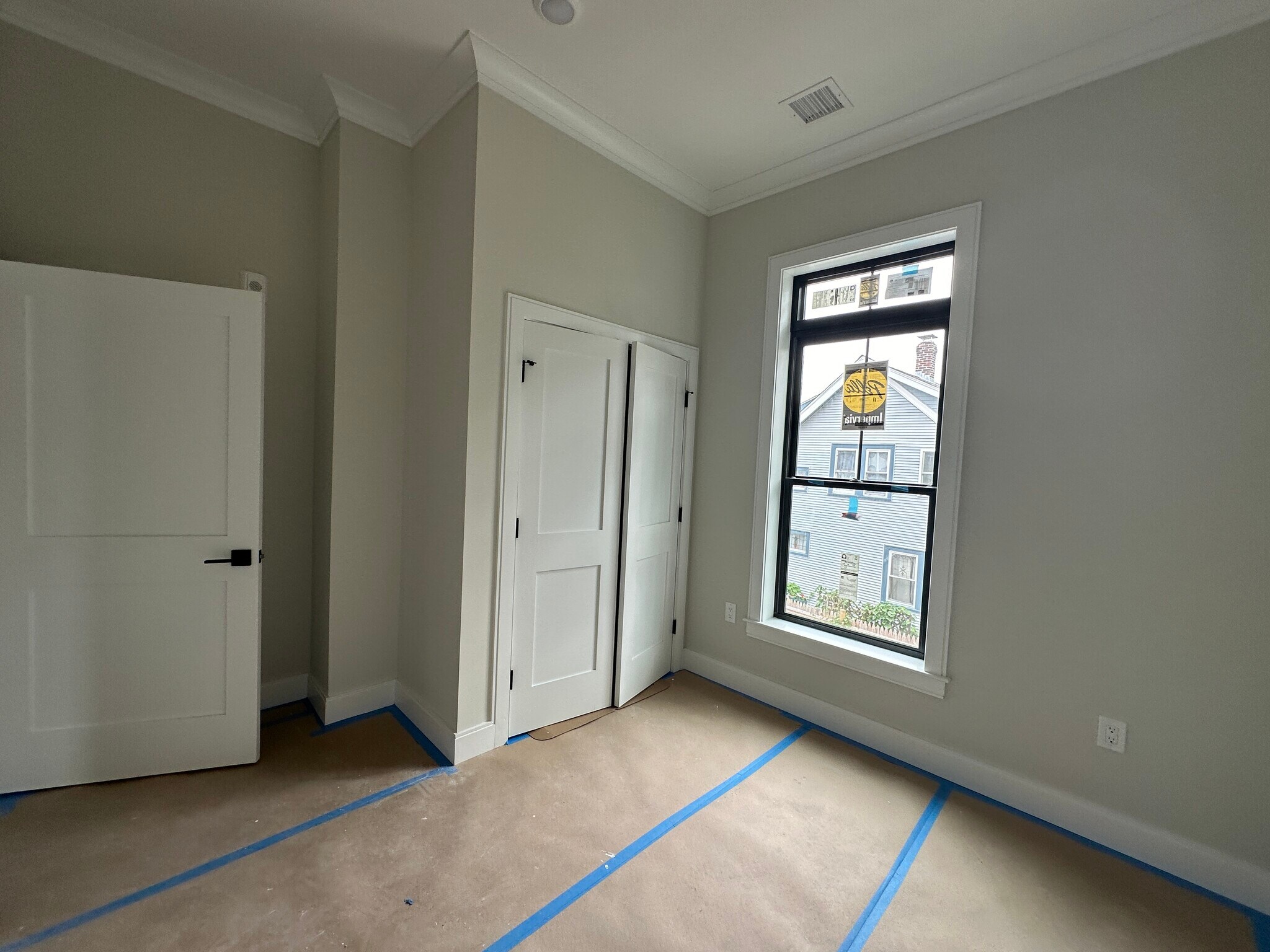 Building Photo - 159 Everett St