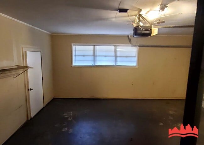 Building Photo - 1251 Singing Trees Dr