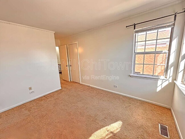 Building Photo - 1172 Regency Dr