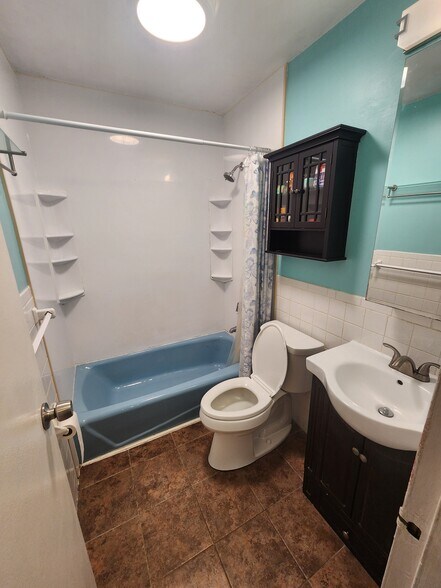 Building Photo - 91 Regency Park Dr