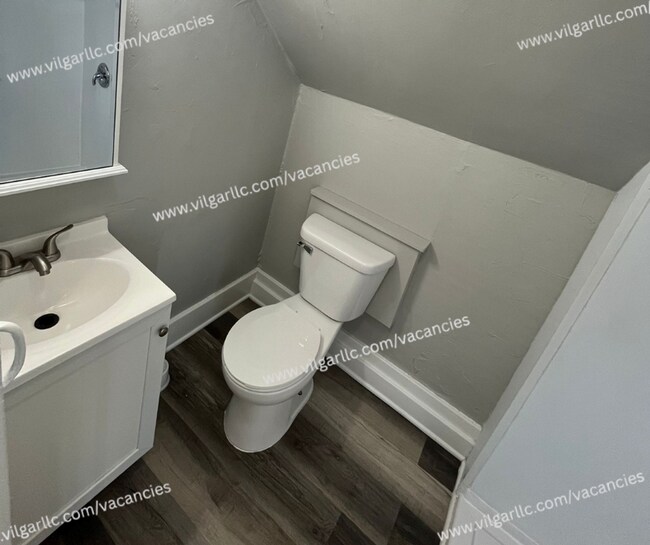 Building Photo - 1114 Pine St