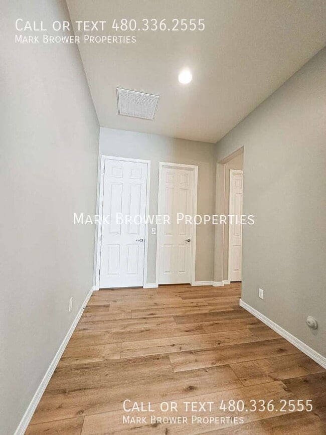 Building Photo - 3345 E Indigo St