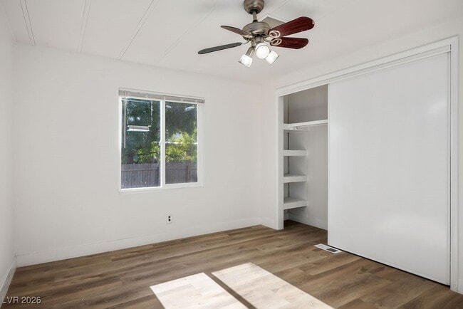 Building Photo - 2879 Green Tree Ave