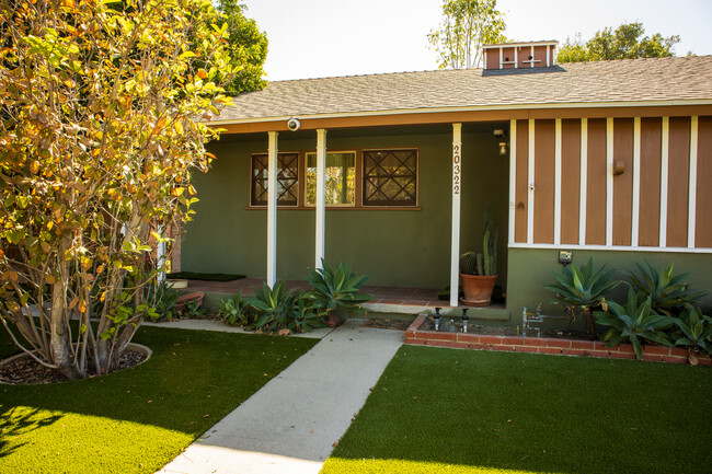 Main house front 4 - 20322 Roscoe Blvd